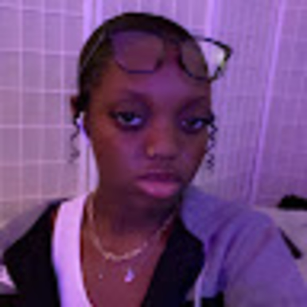 Meet your Posher, Ayonna